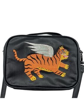 Min & Mon Winged Tiger Embroidered Crossbody Verto Black Leather Shoulder Bag